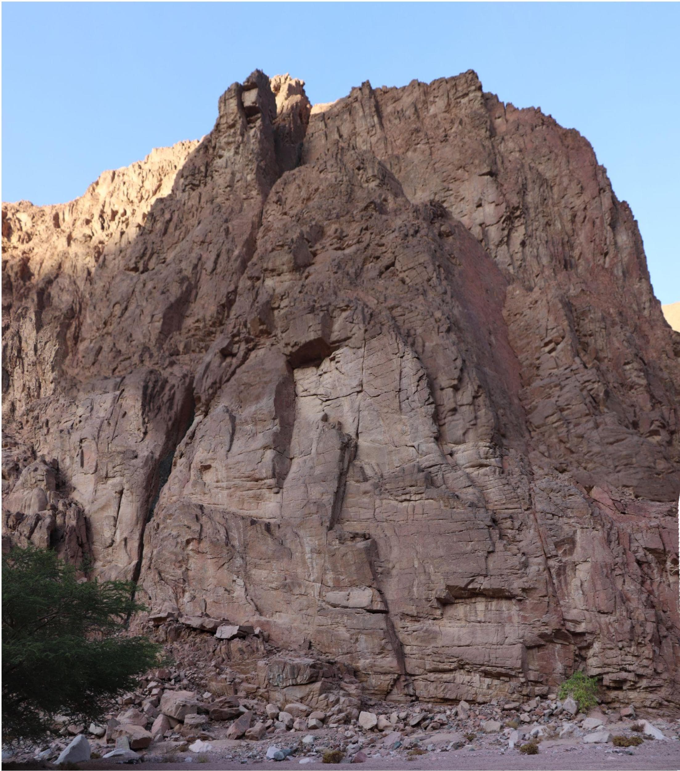 Topo: Am Abdalla Wall