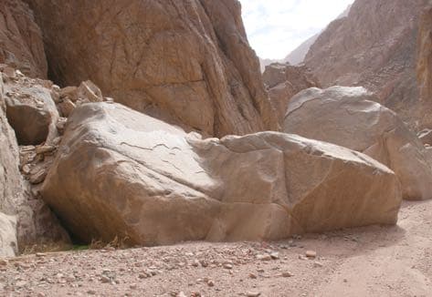 Topo: Lower Corridor 26–27